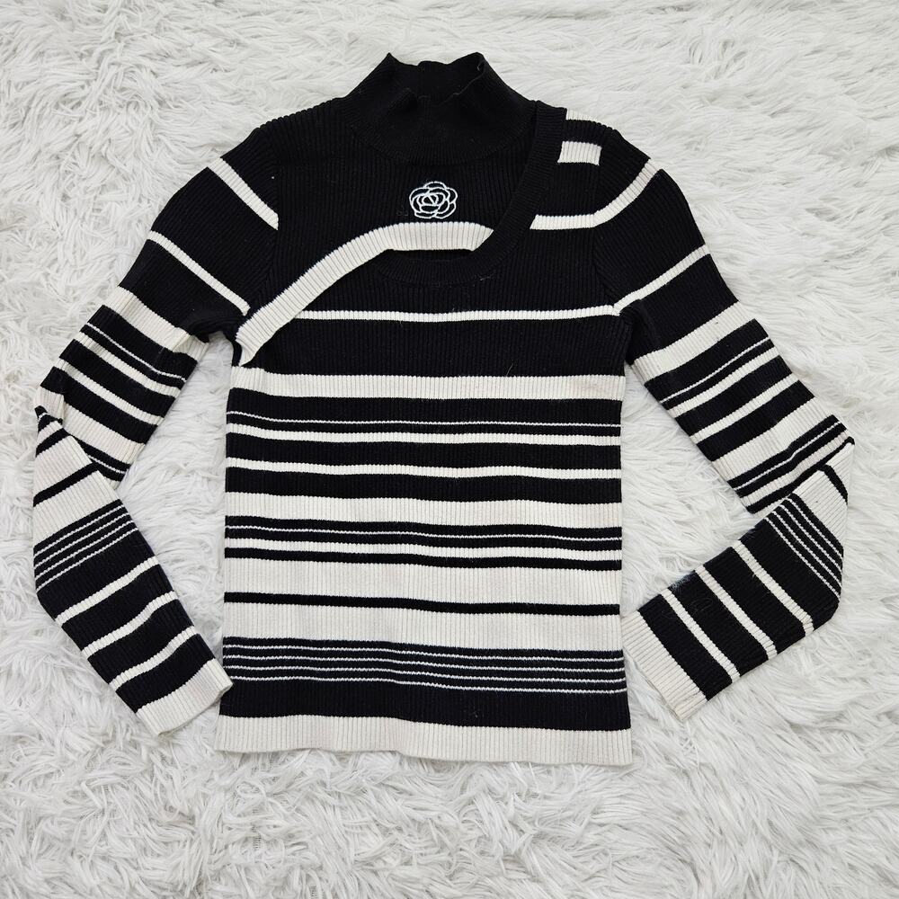 Hollow Out Striped Knit Mock Neck Floral Embroidered Wool Blend Sweater Size‎ S